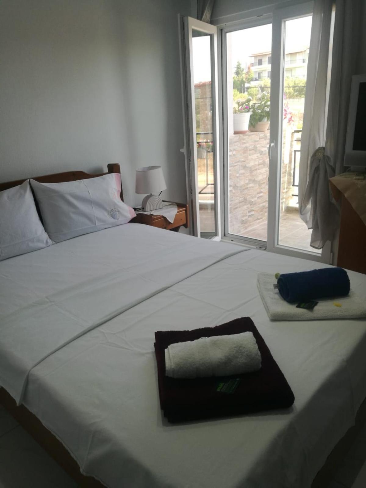 Hotel Little Hause à Psakoudia Extérieur photo